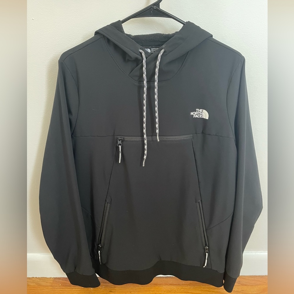 Women’s pullover hooded jacket